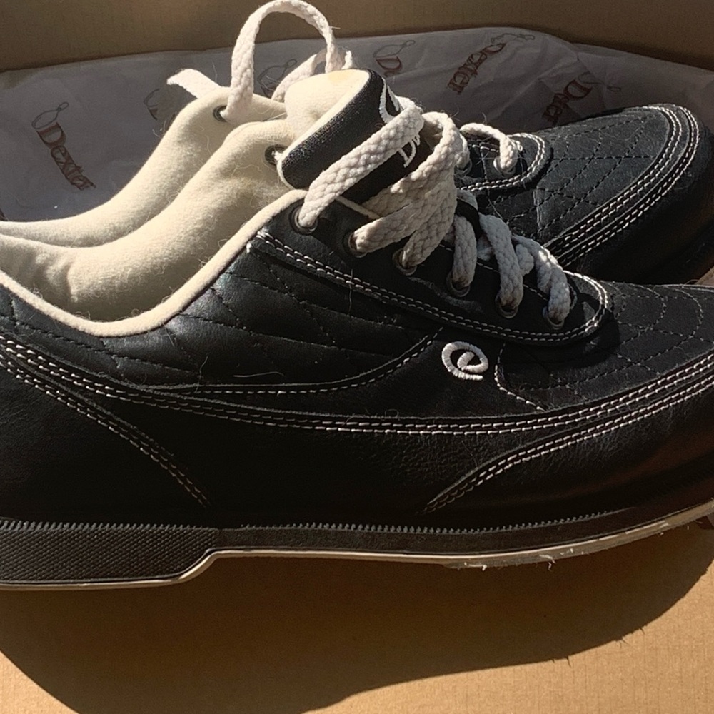 Dexter Black Leather Men's Bowling Shoes 91/2 wide width